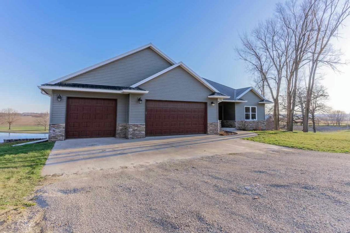 25671 GOLDEN POND RD SE, LONETREE, IA 52755, photo 1 of 31