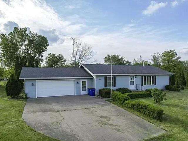 800 TAM ST, AINSWORTH, IA 52201, photo 1 of 48