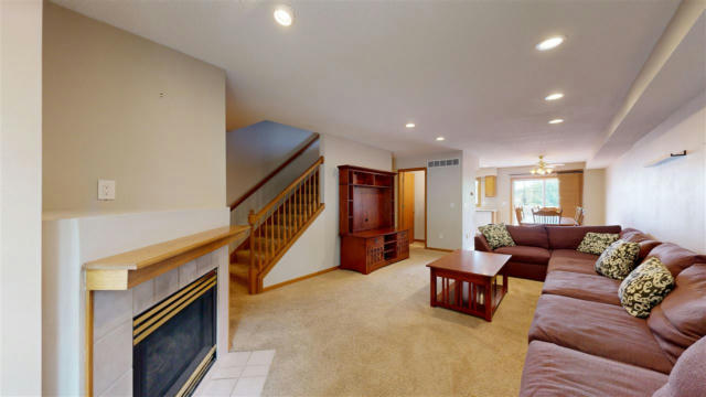 270 WESTSIDE DR, IOWACITY, IA 52246, photo 4 of 46